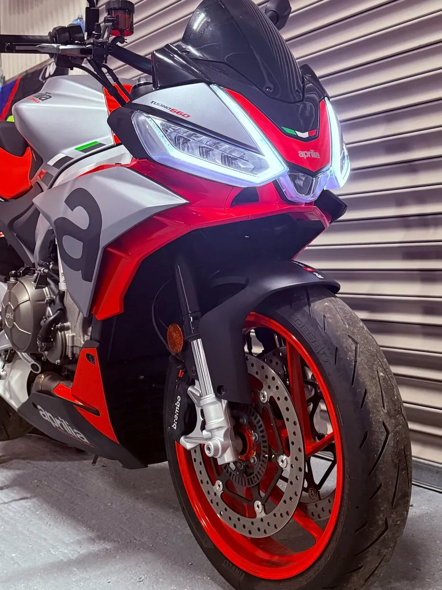 Aprilia Tuono 660 - Image 1