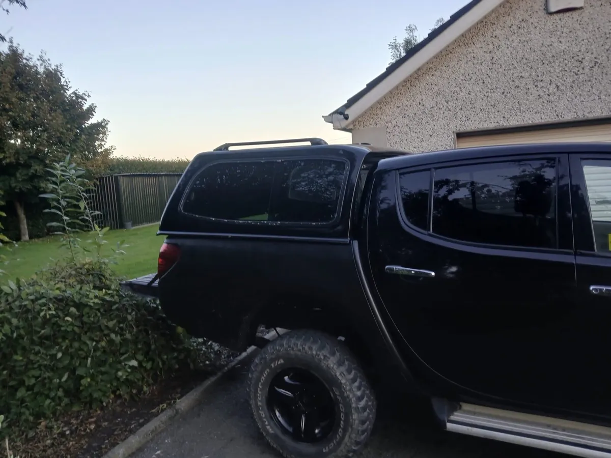 Canopy for Jeep & 4 Alloy wheels & tyres - Image 1