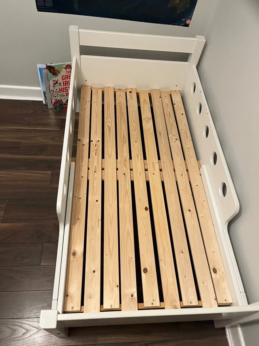 Child’s bed frame - Image 3