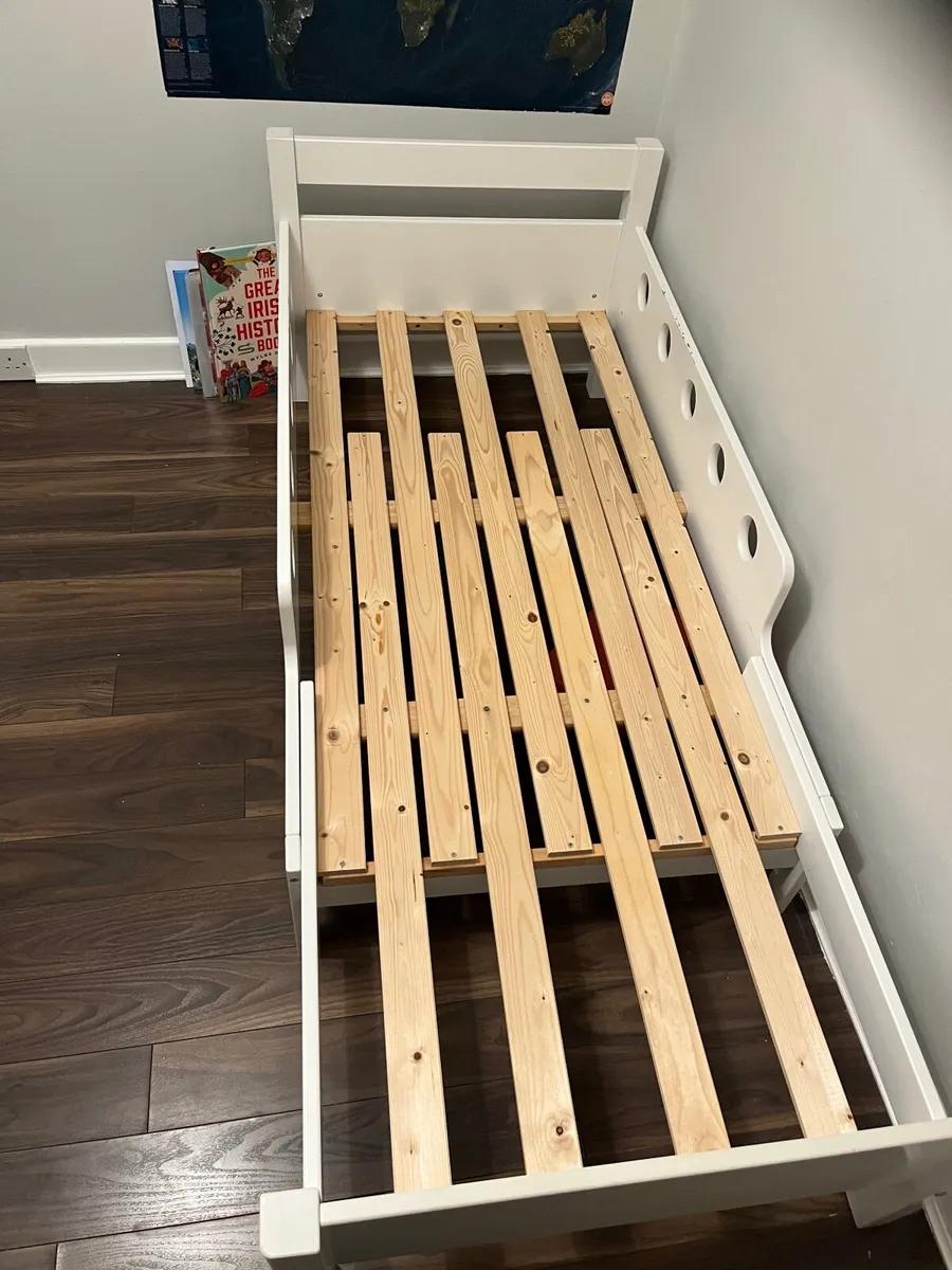 Child’s bed frame - Image 4