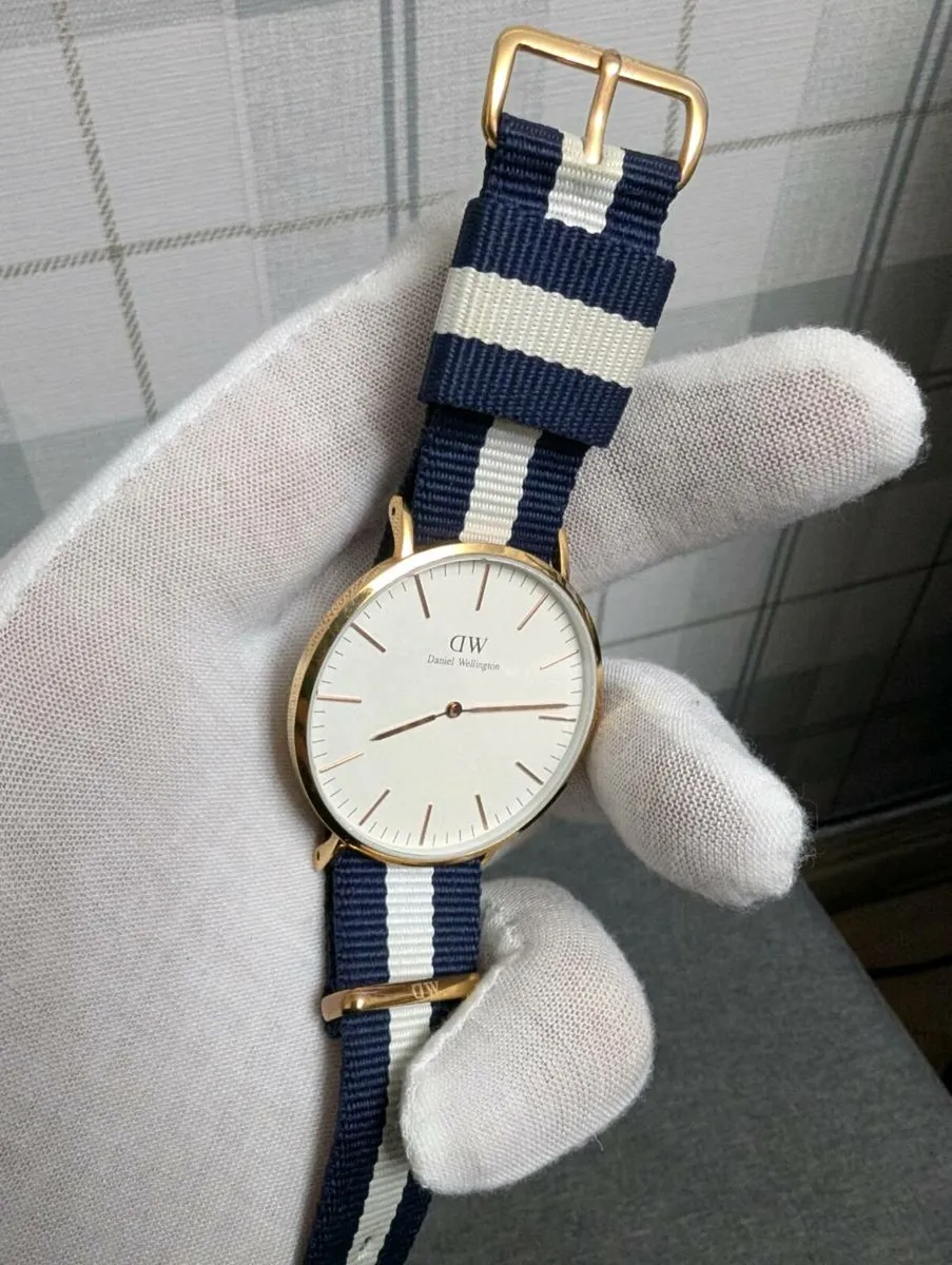 DANIEL WELLINGTON Classic - Rose Gold NATO Watch - Image 4