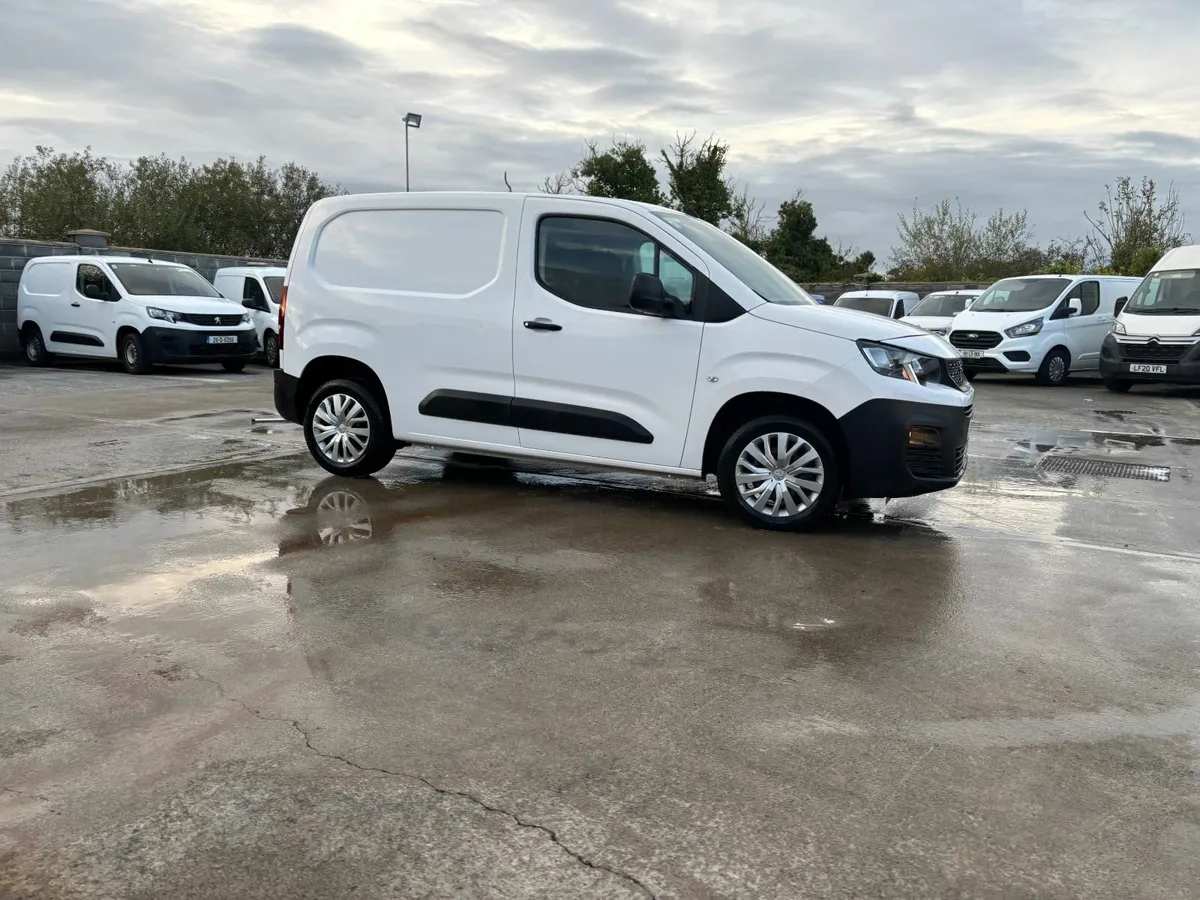 Top Spec, Low Mileage, Peugeot Partner... - Image 4