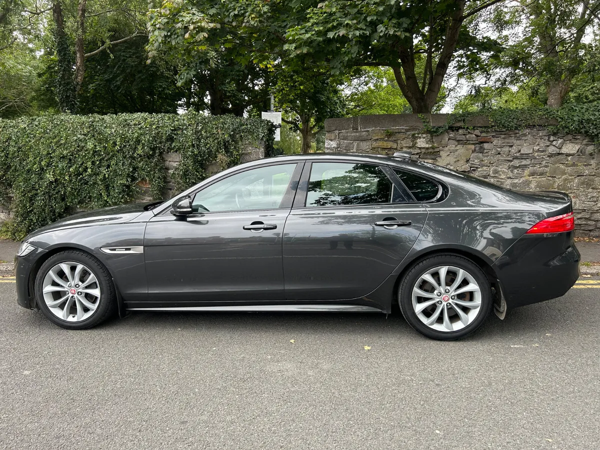 2016 JAGUAR XF R SPORT PARKING CAMERA - Image 4