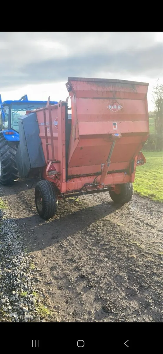Kuhn Straw Chopper - Image 2