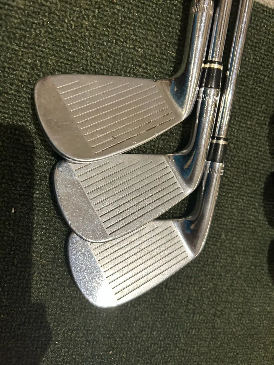 WILSON STAFF FG TOUR IRONS - Image 4