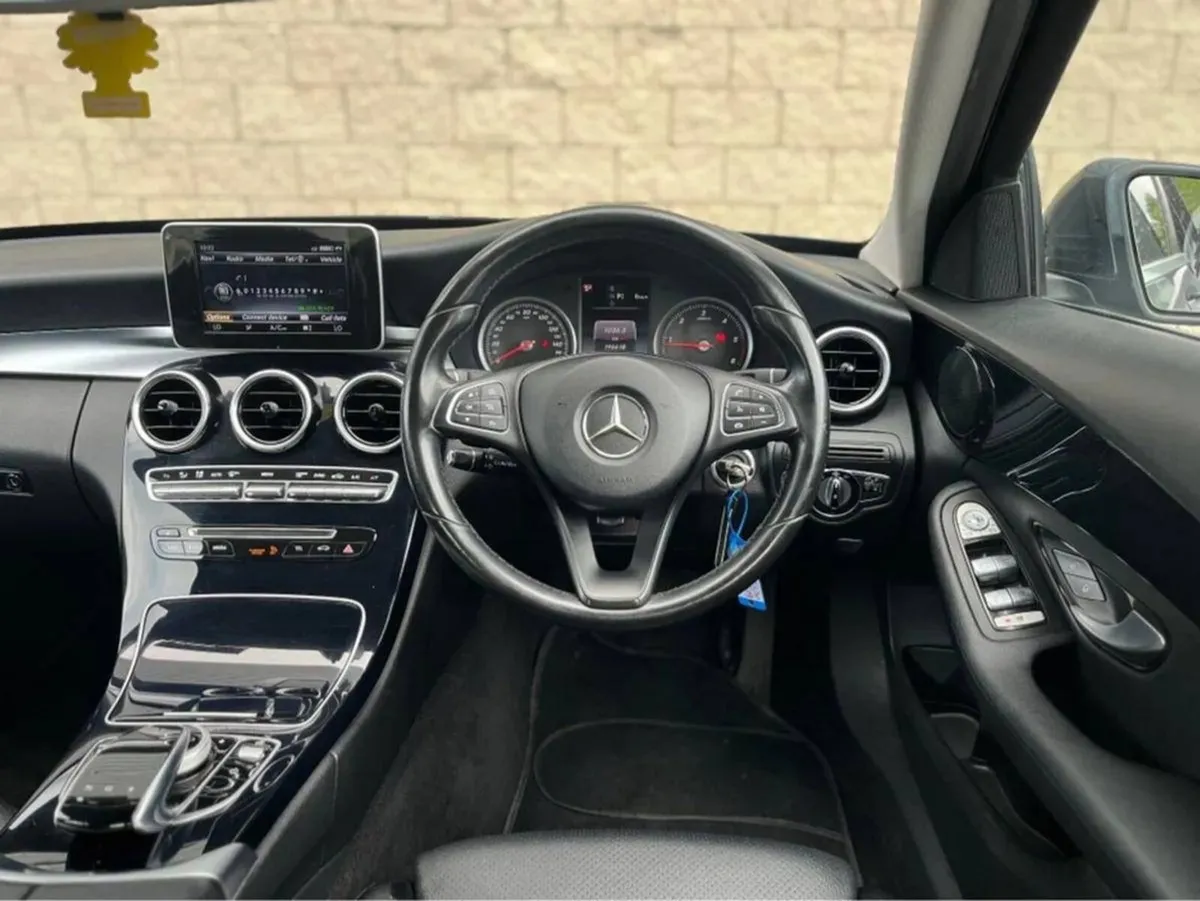 Mercedes c 220d 2015 - Image 4