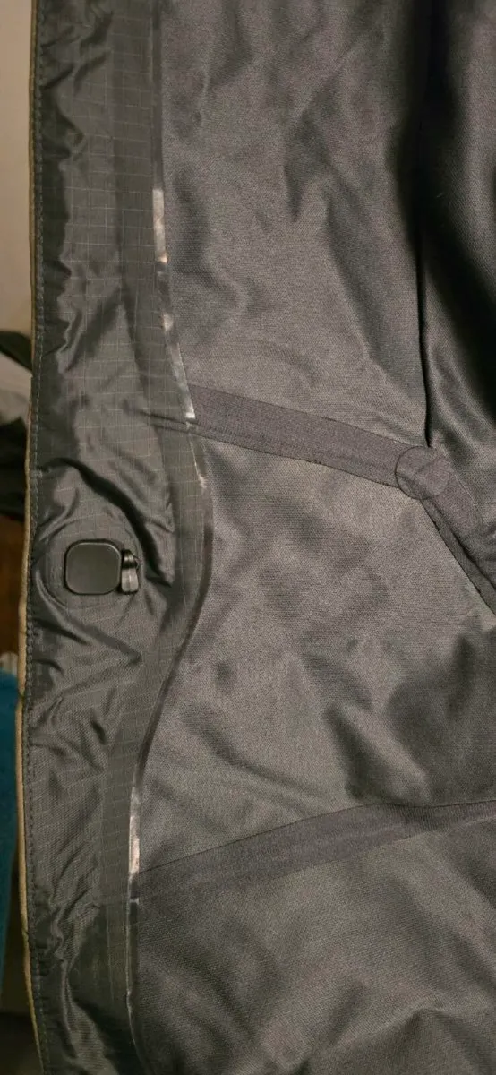 Mens Goretex jacket - Image 2
