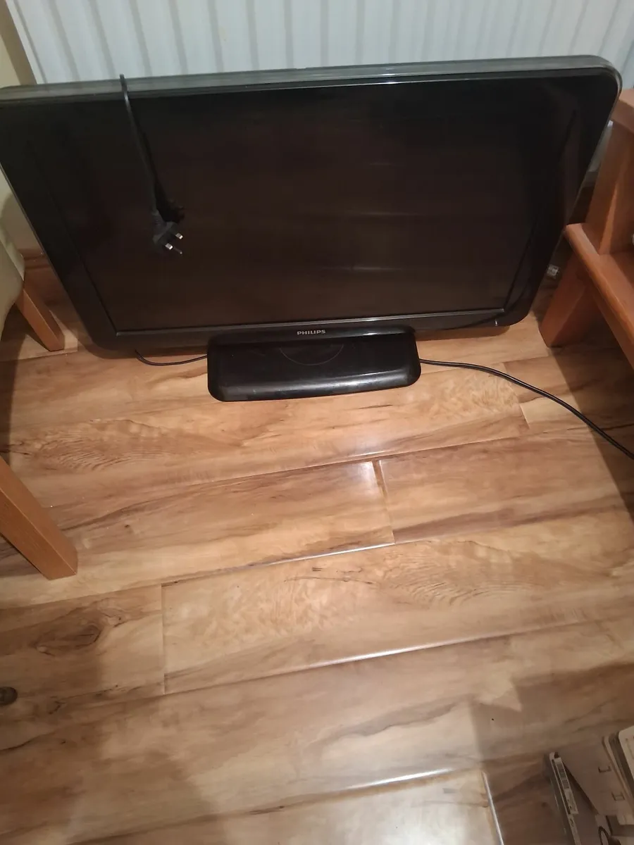 Phillips 32 inch TV - Image 1