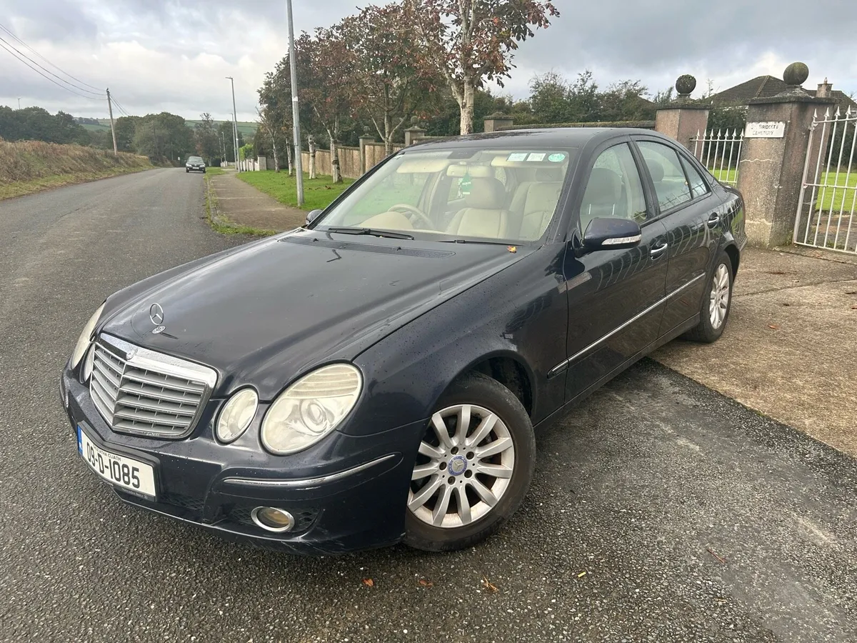 Mercedes - Image 1