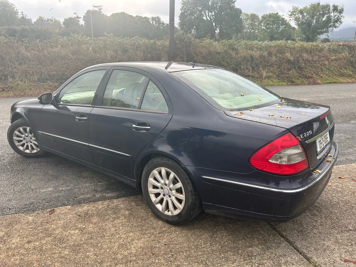 Mercedes - Image 3