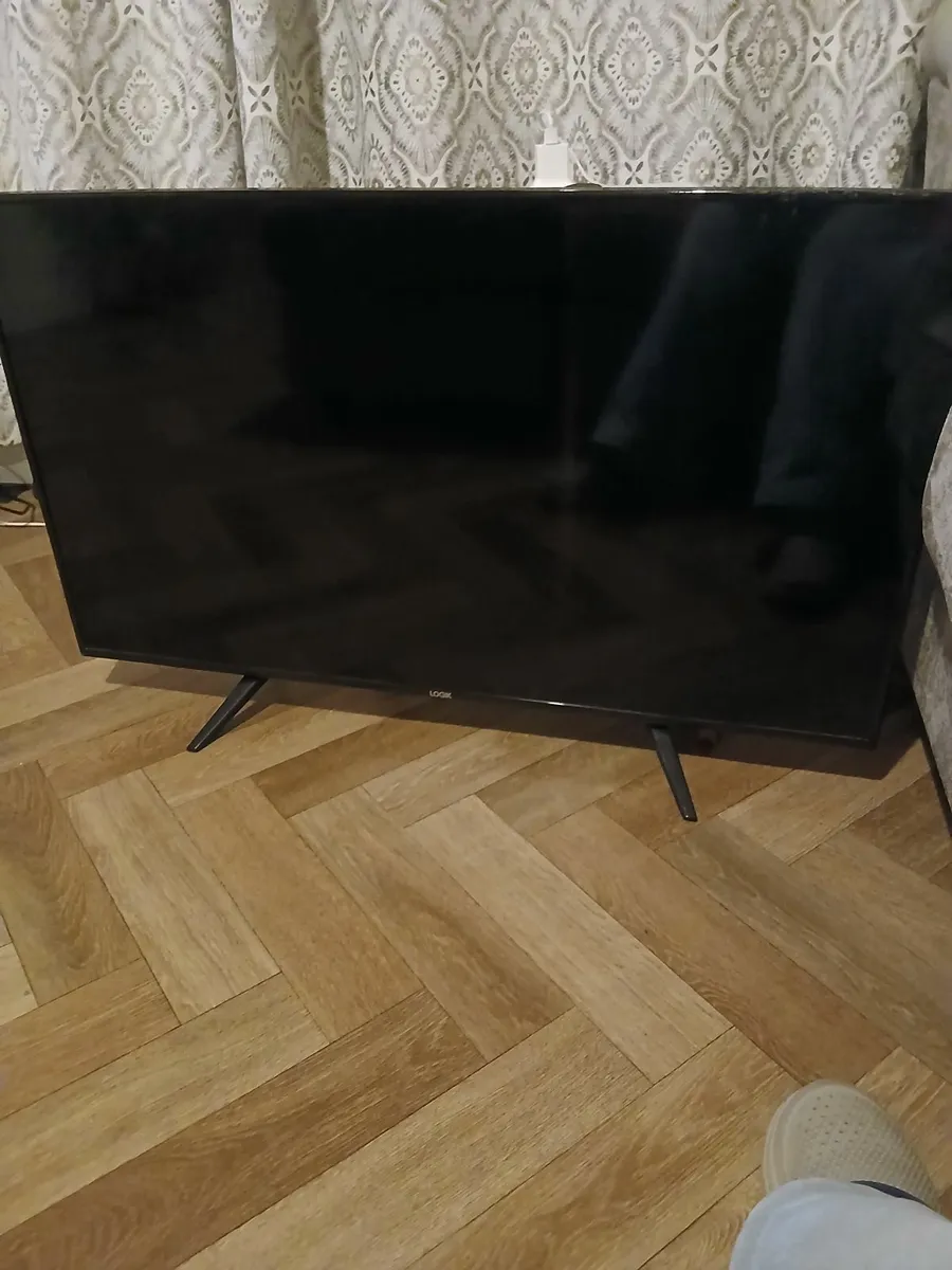 40 inch television - Image 3