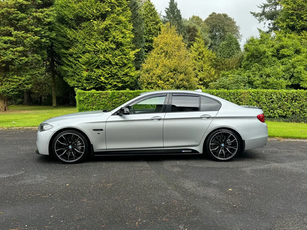 2016 BMW 520d M-Sport auto,, fully kitted - Image 3