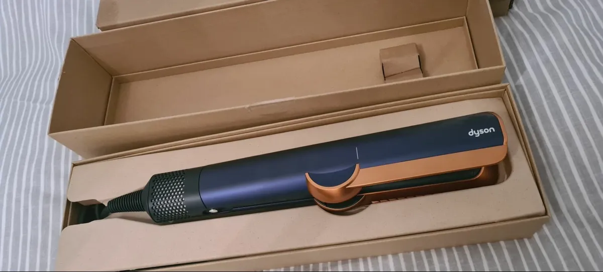 Dyson Air Straight - Image 2