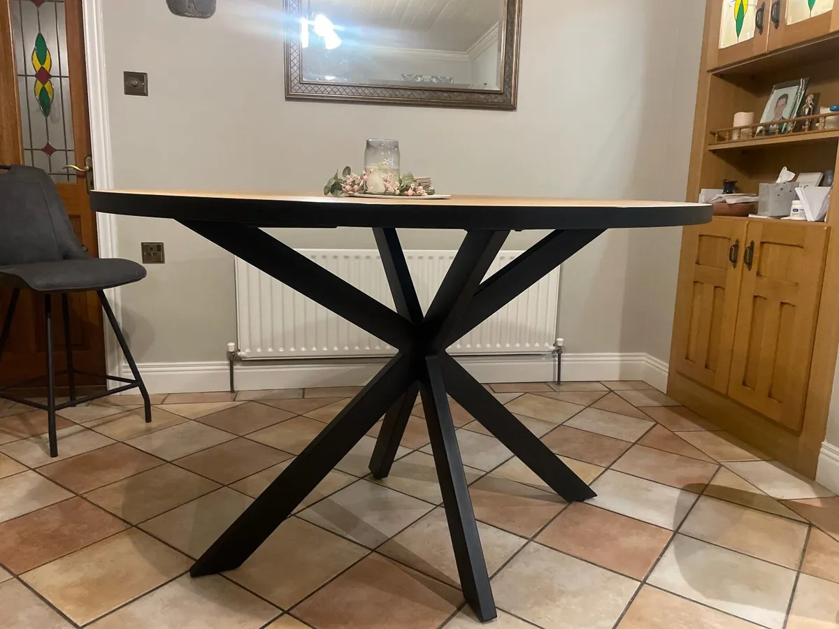 Dining table and chairs - Image 2