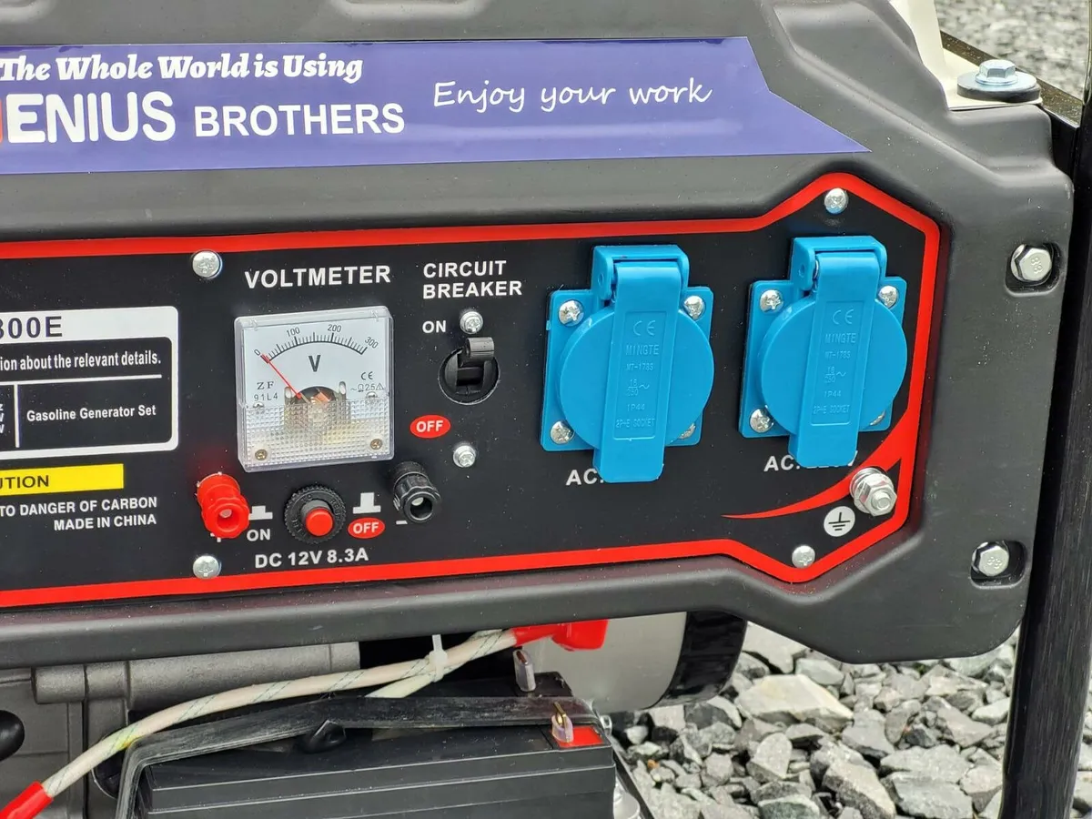 Genious brothers 2.5kw petrol generator - Image 2