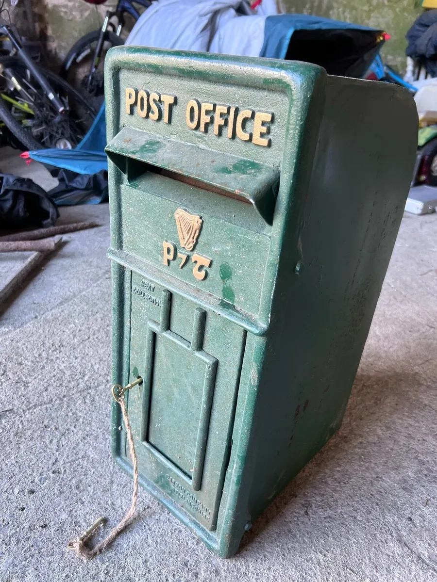 Post box - Image 1