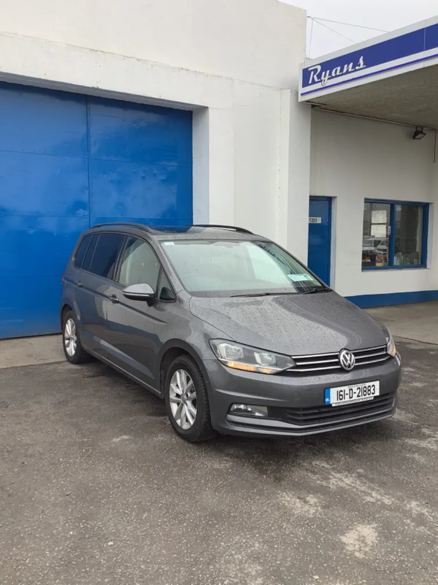 Volkswagen Touran 2016 7seater - Image 3