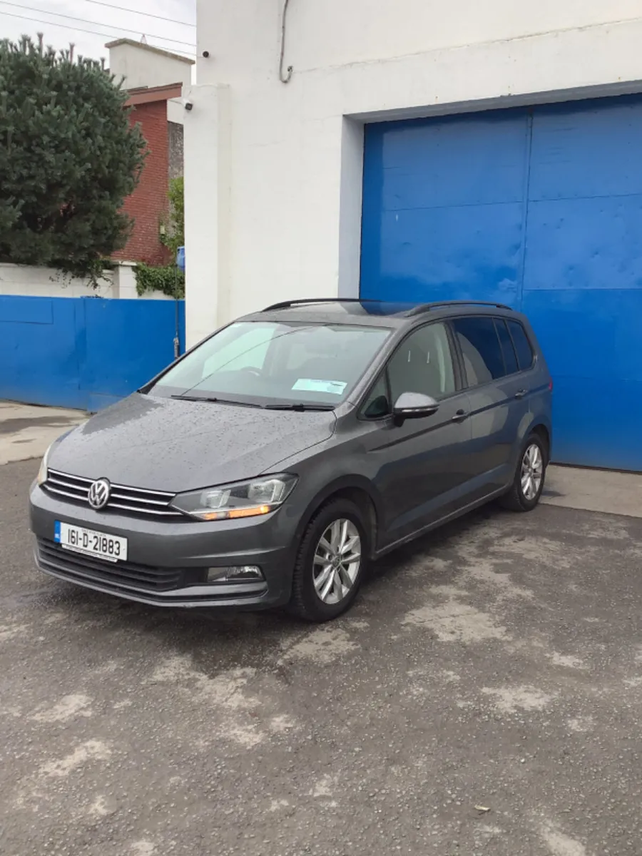 Volkswagen Touran 2016 7seater - Image 1