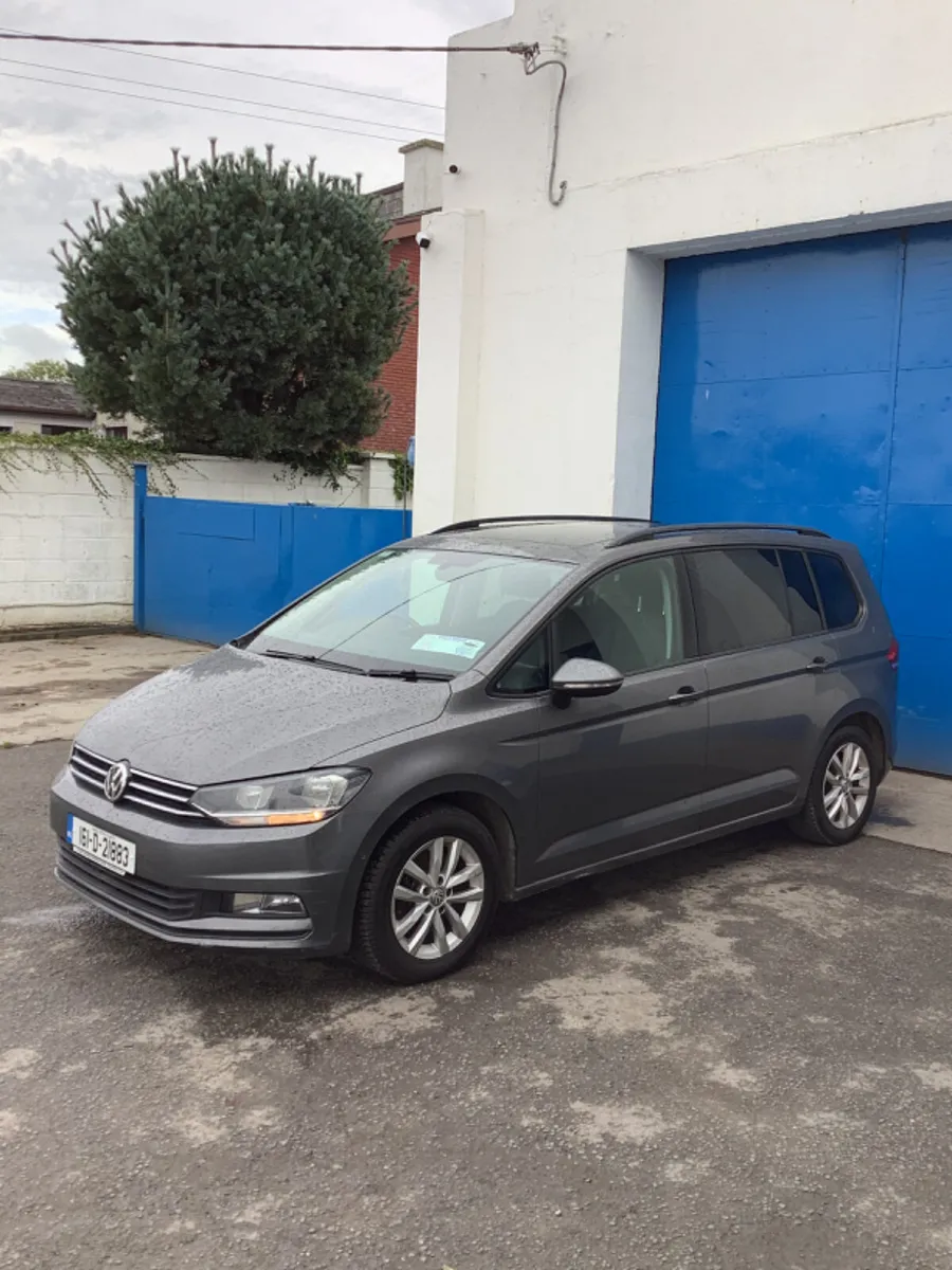 Volkswagen Touran 2016 7seater - Image 2