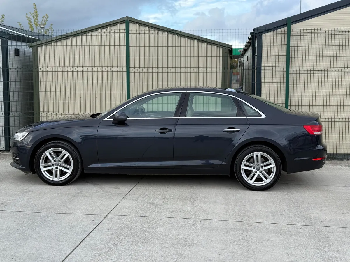 Audi A4 172 Ultra Leather - Image 4