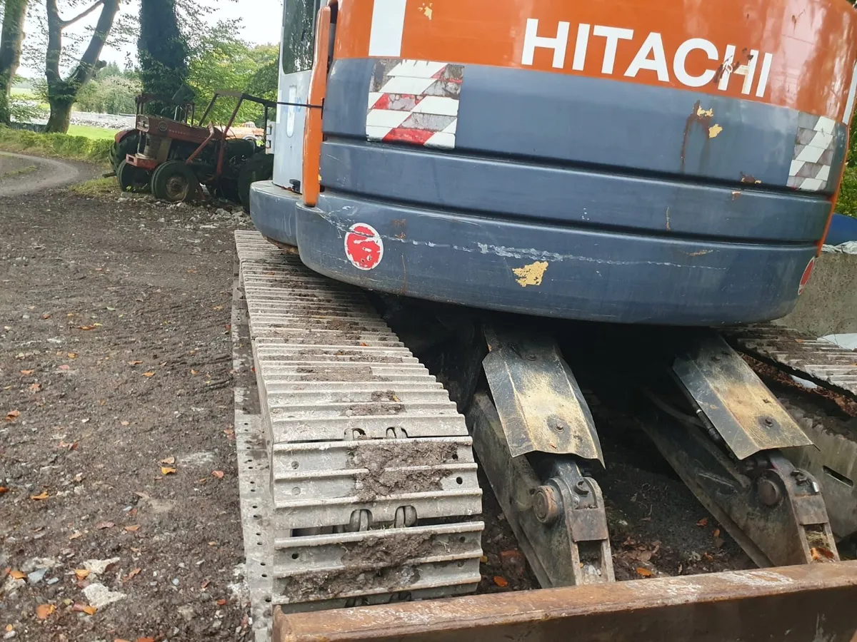 Hitachi Ex 135UR - Image 4