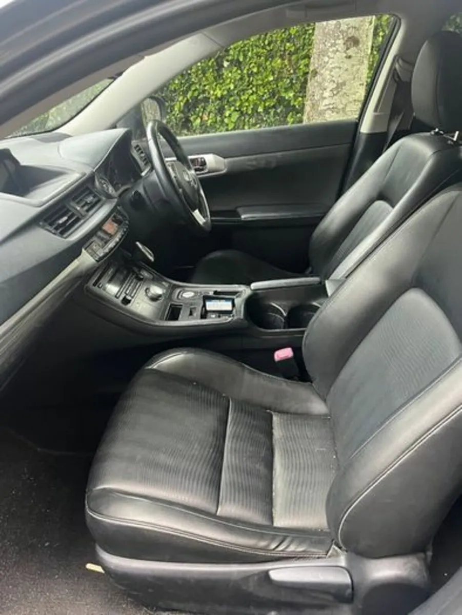 Lexus CT 2013 - Image 3