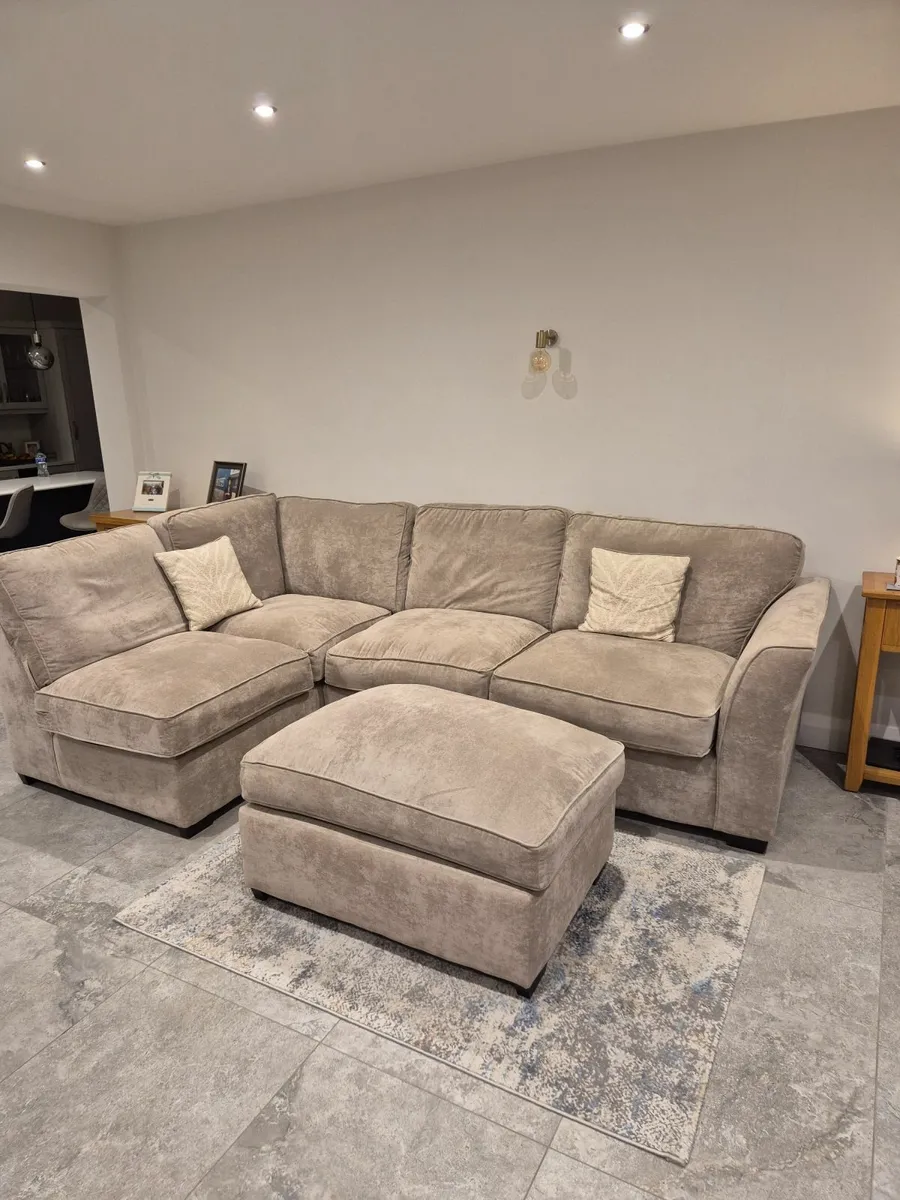 Corner sofa - Image 1