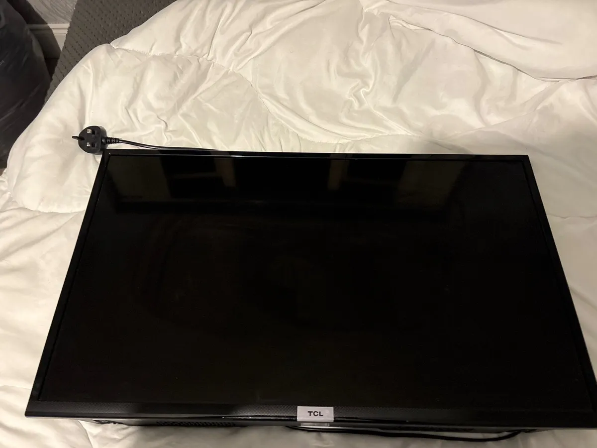 TCL TV SMART TV - Image 1