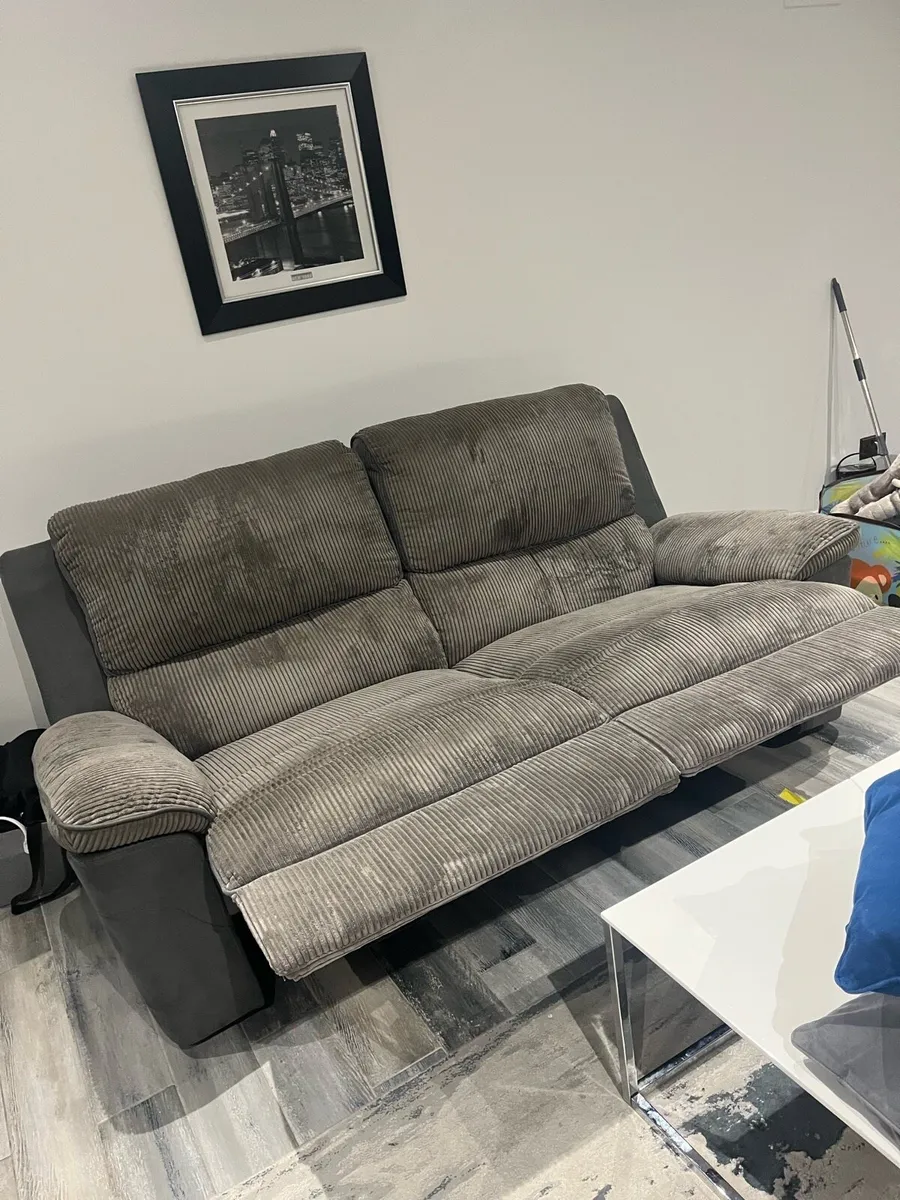 3+2 seater recliner - Image 4