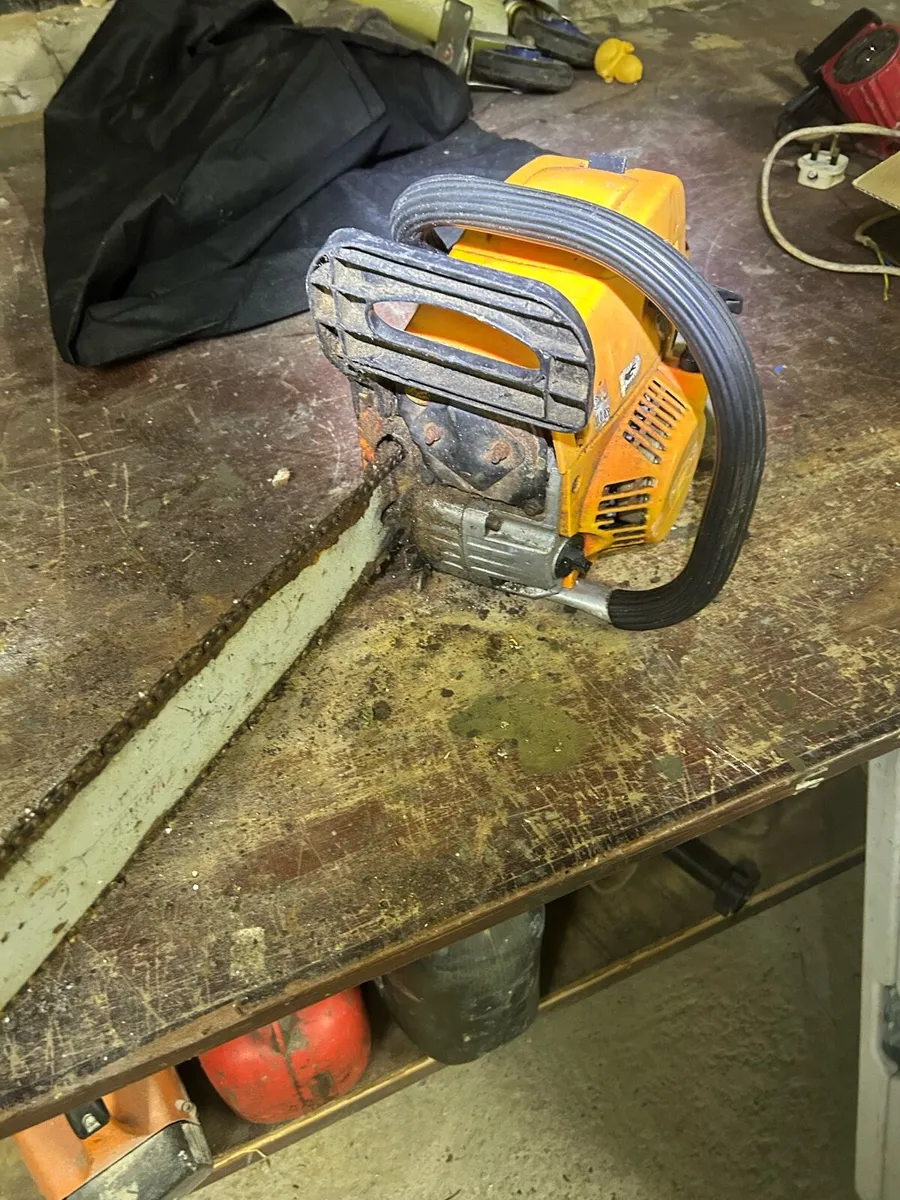 Chainsaw - Image 1