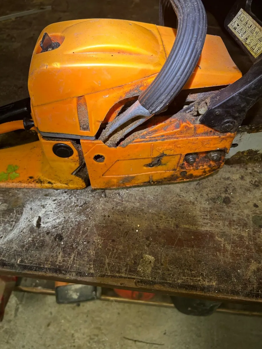 Chainsaw - Image 2