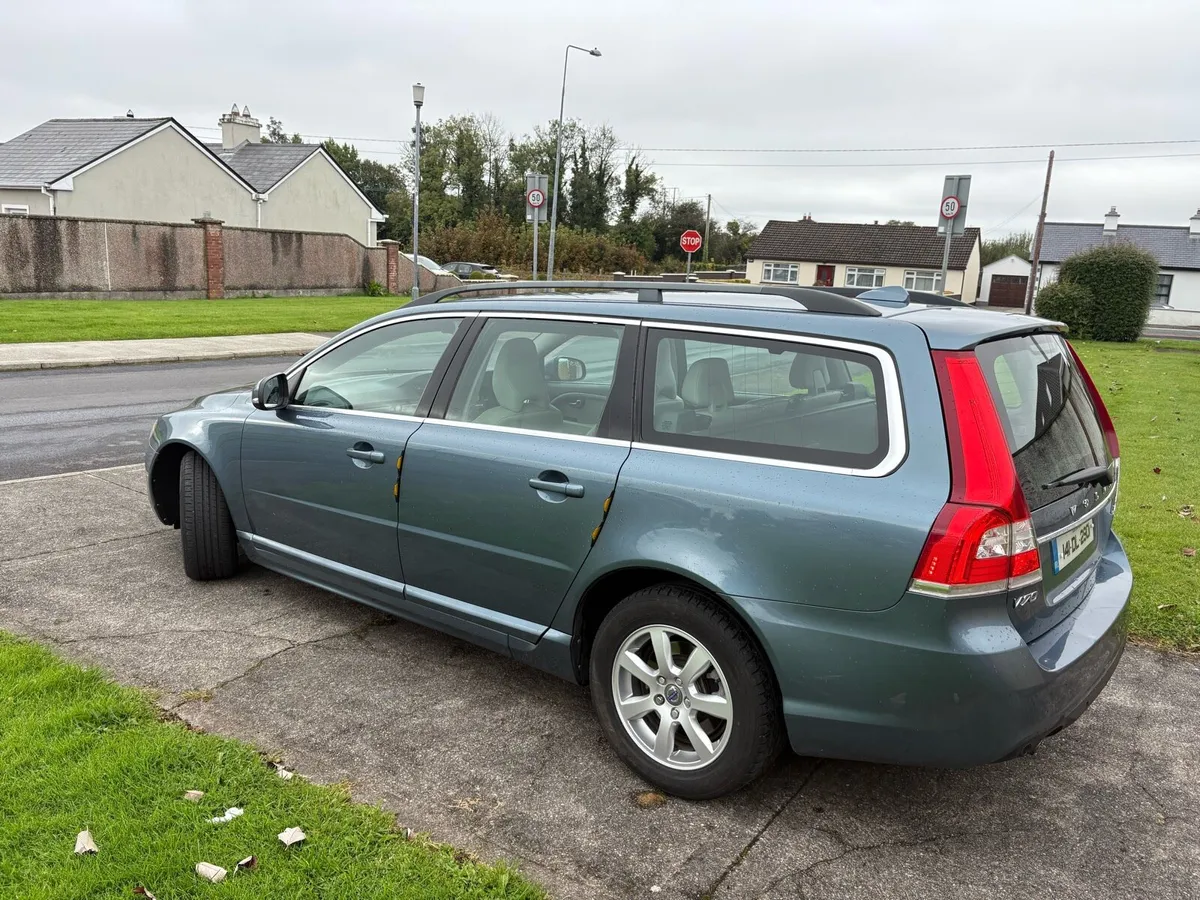 2014 Volvo V70 Estate 2.0D Automatic NCT&TAX.. - Image 3
