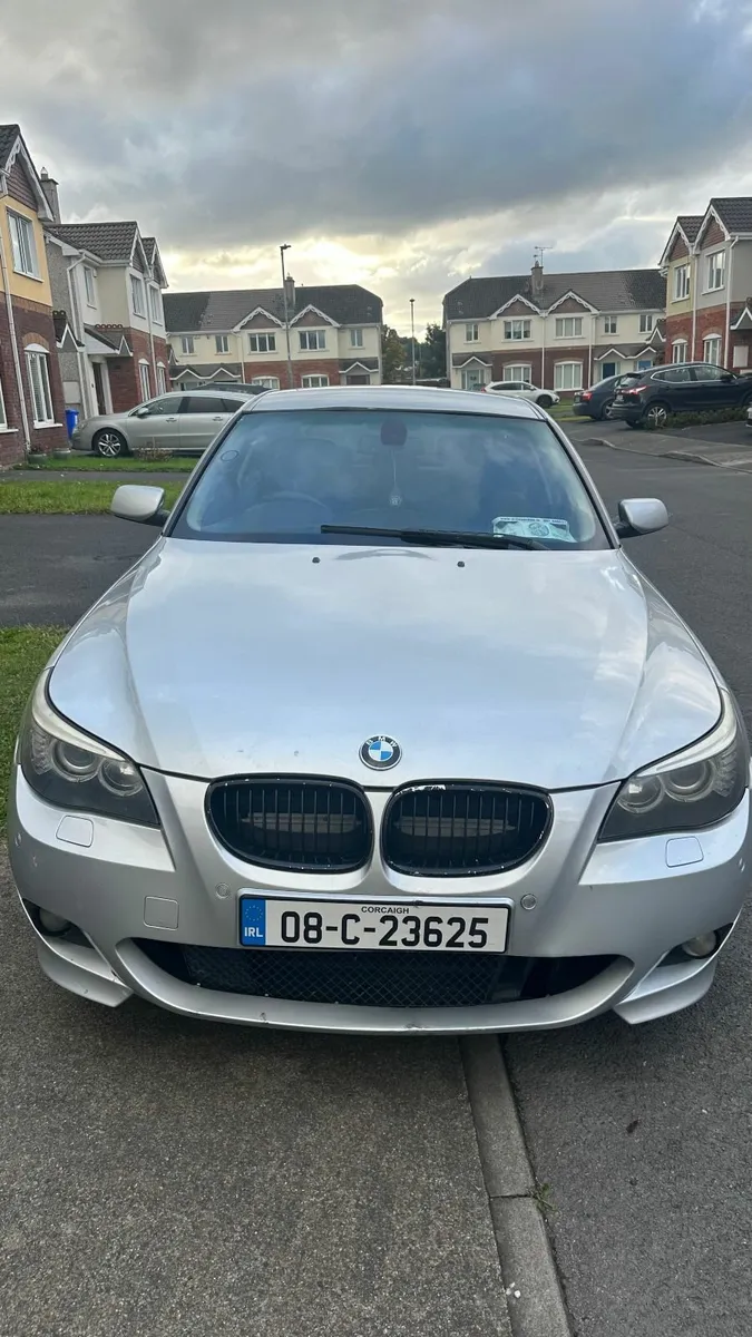 BMW 5-Series 2008 - Image 1