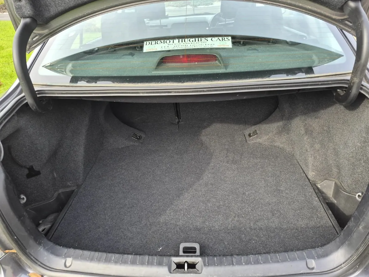 Toyota Avensis 2007 - Image 2
