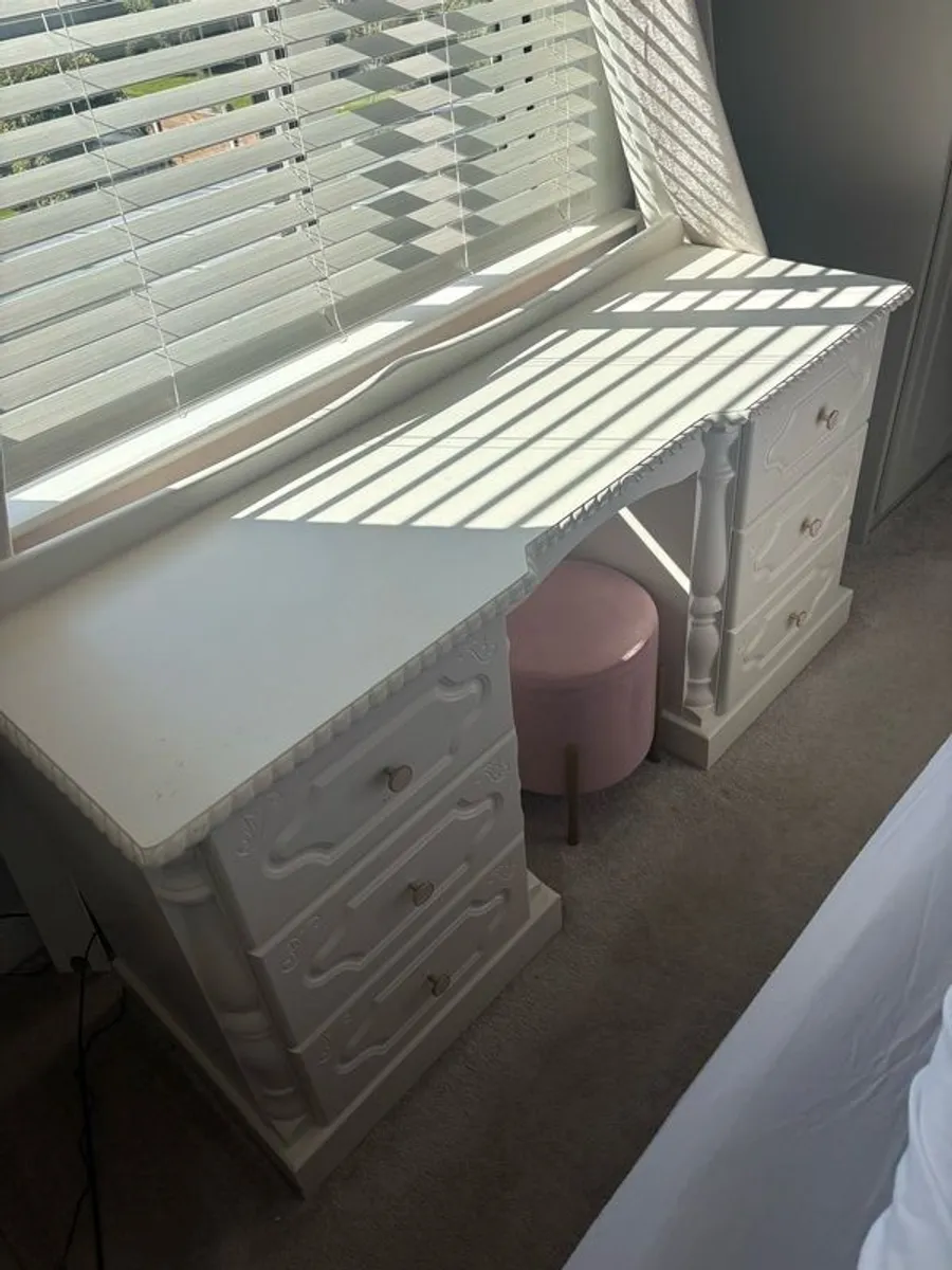 dressing table - Image 3