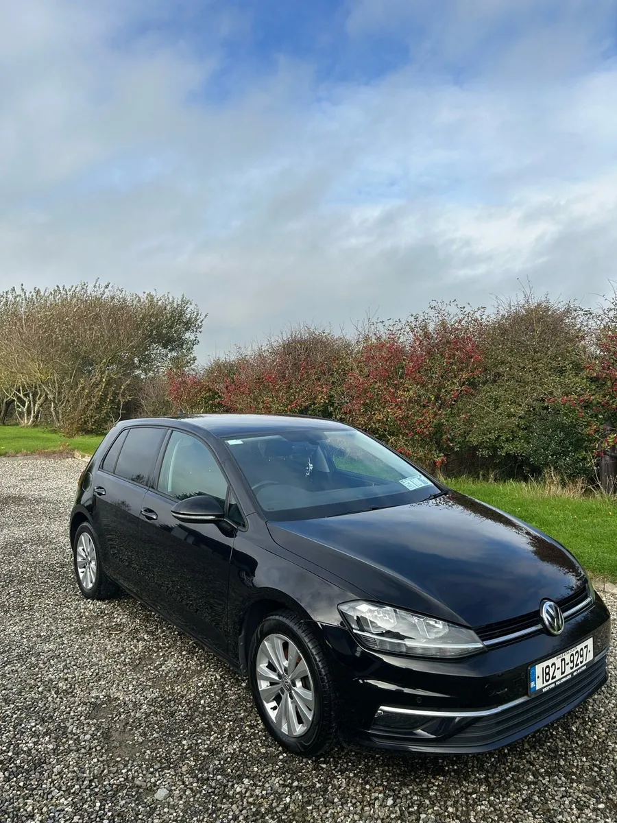 Volkswagen Golf - Image 1