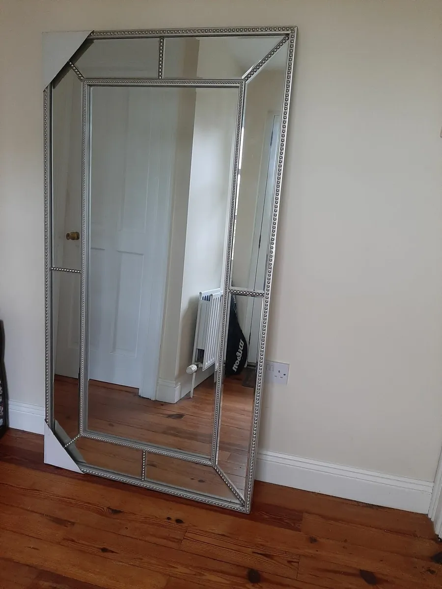 Large wall mirror - Image 1