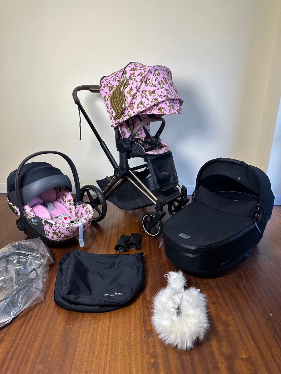 Cybex Priam Wings Angel 3 in 1 - Image 1