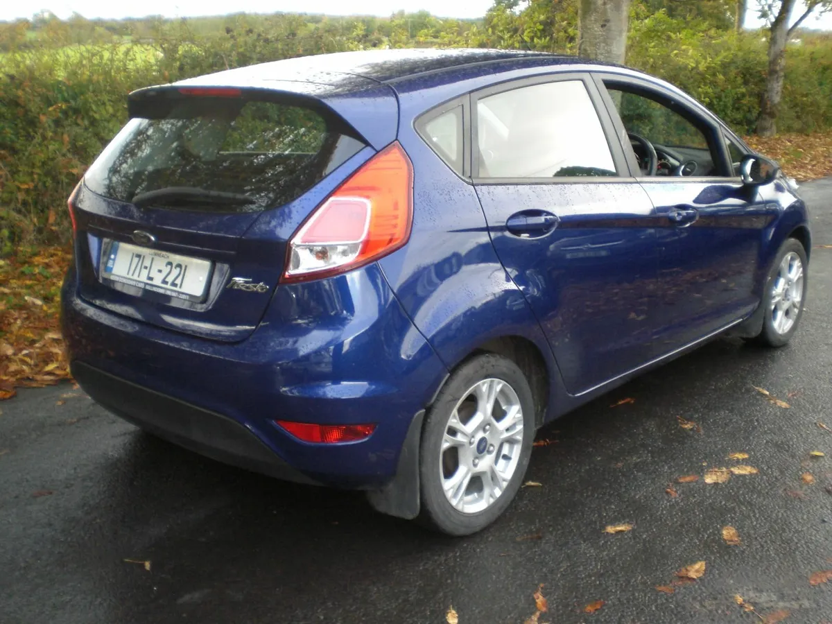 Ford Fiesta 2017 - Image 2