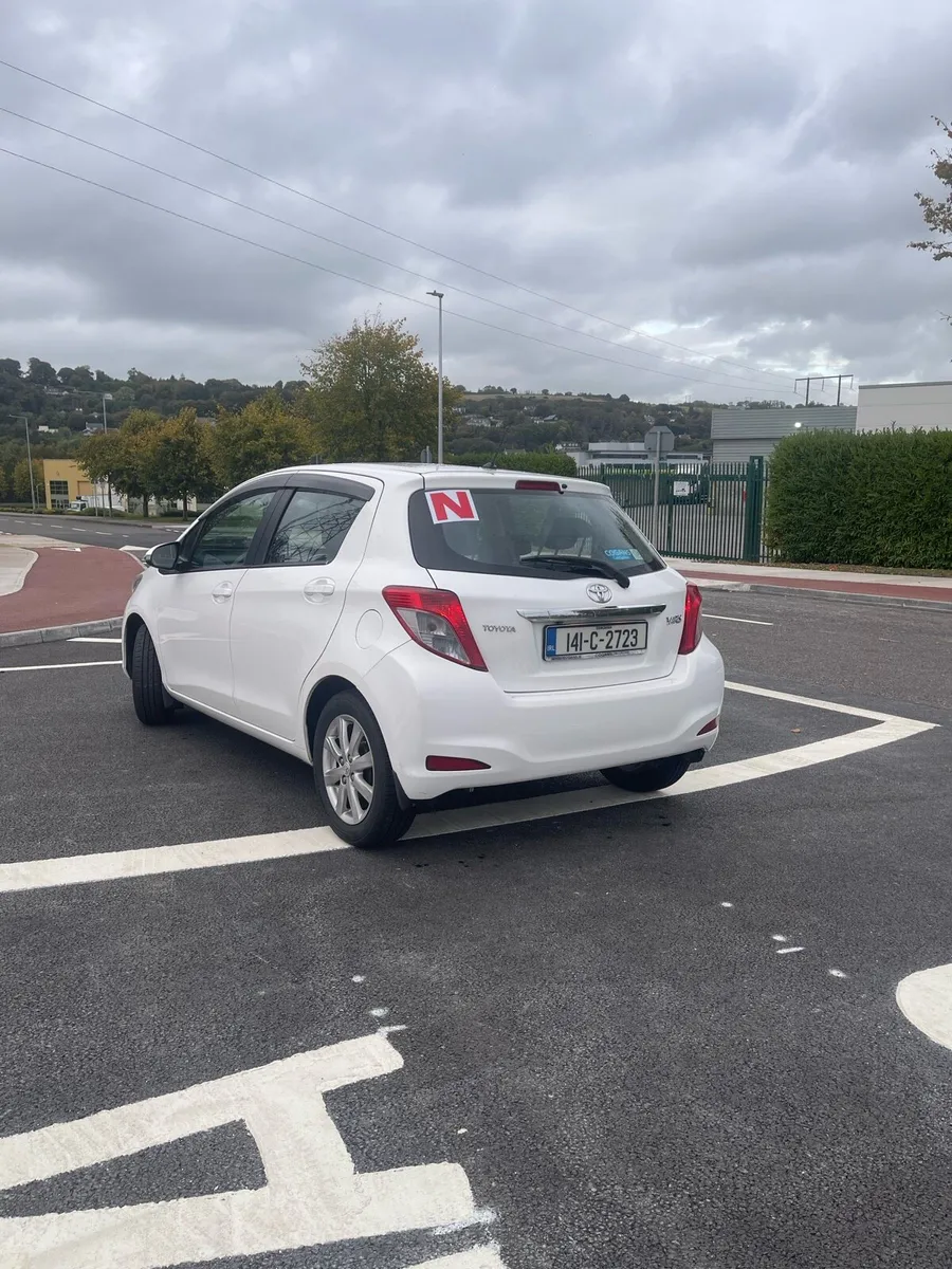 2014 Toyota Yaris Low Mileage - Image 4