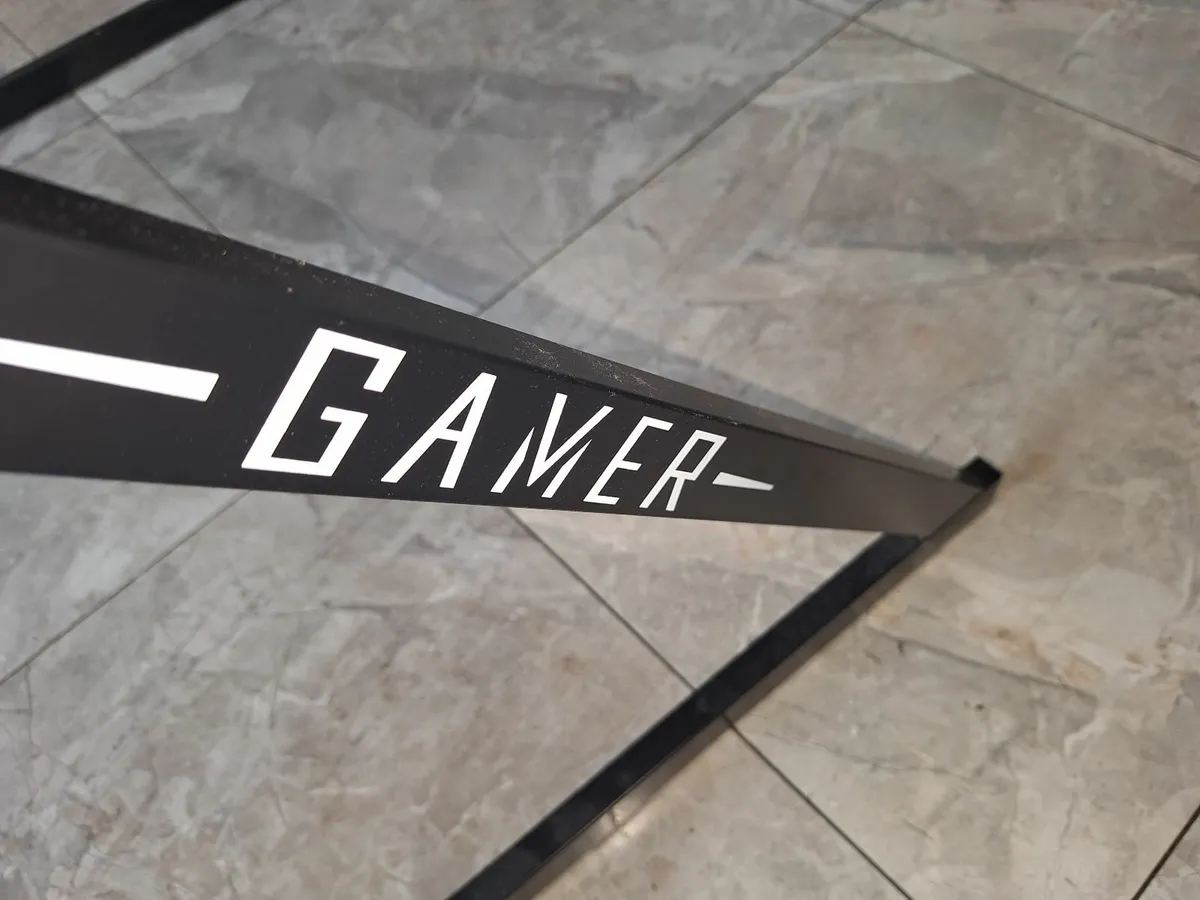 Gaming table. - Image 4