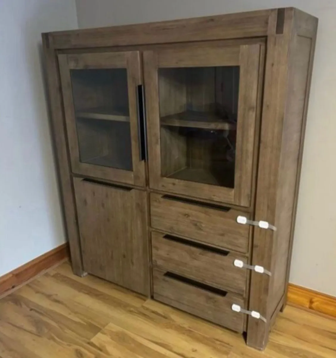 Furniture - Image 3
