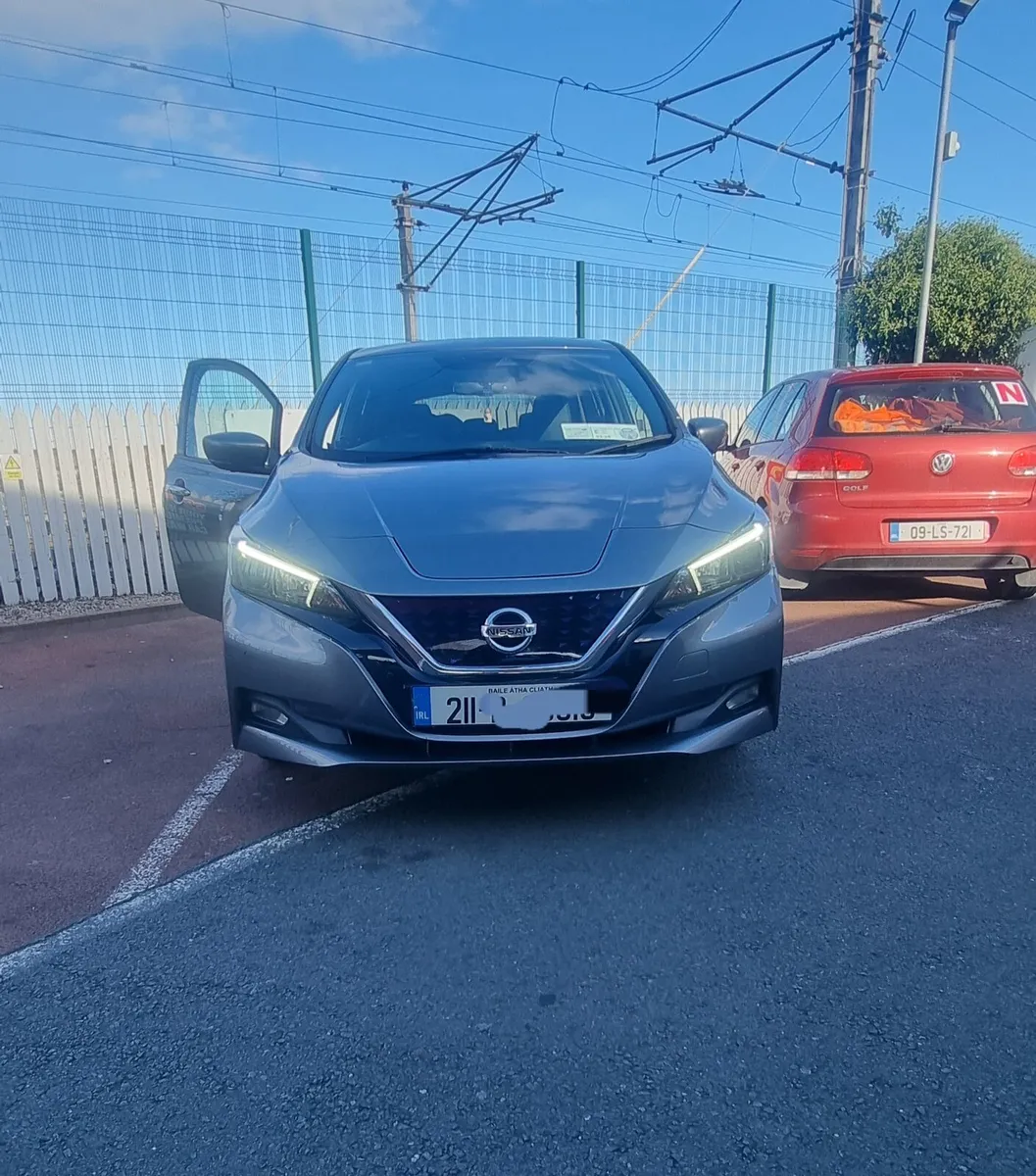 Nissan leaf 2021 - Image 1
