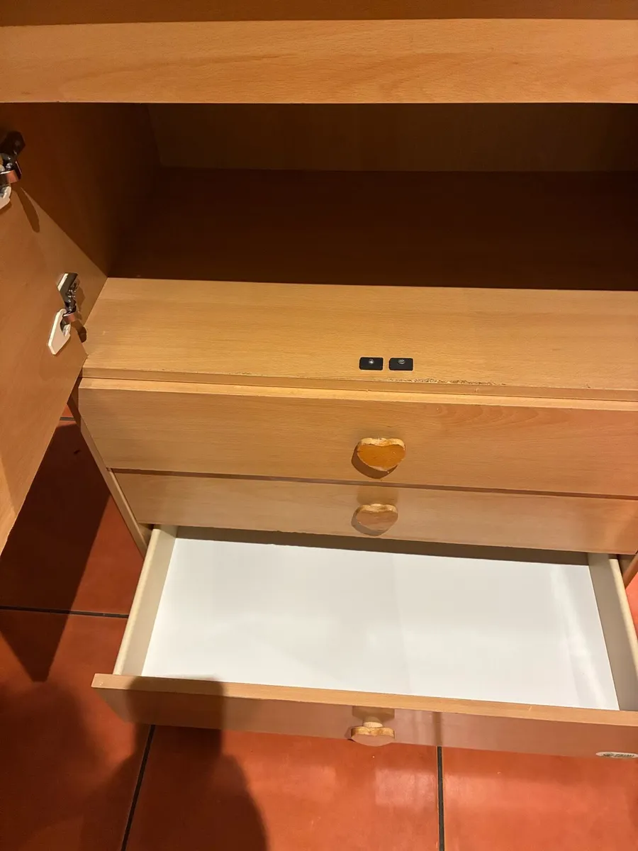 Baby changing unit - Image 3