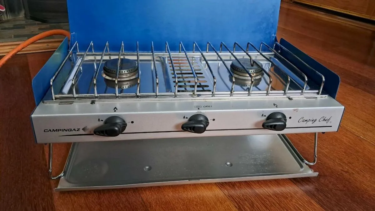 Campingaz Cooker c/w gas bottle - Image 1