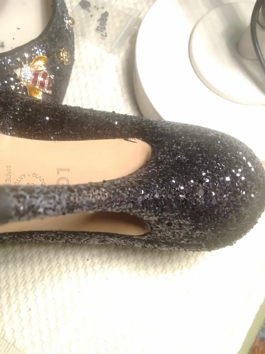 LODI BLACK GLITTER BEE EMBELLISHED SHOES AS NEW 6 - Image 4