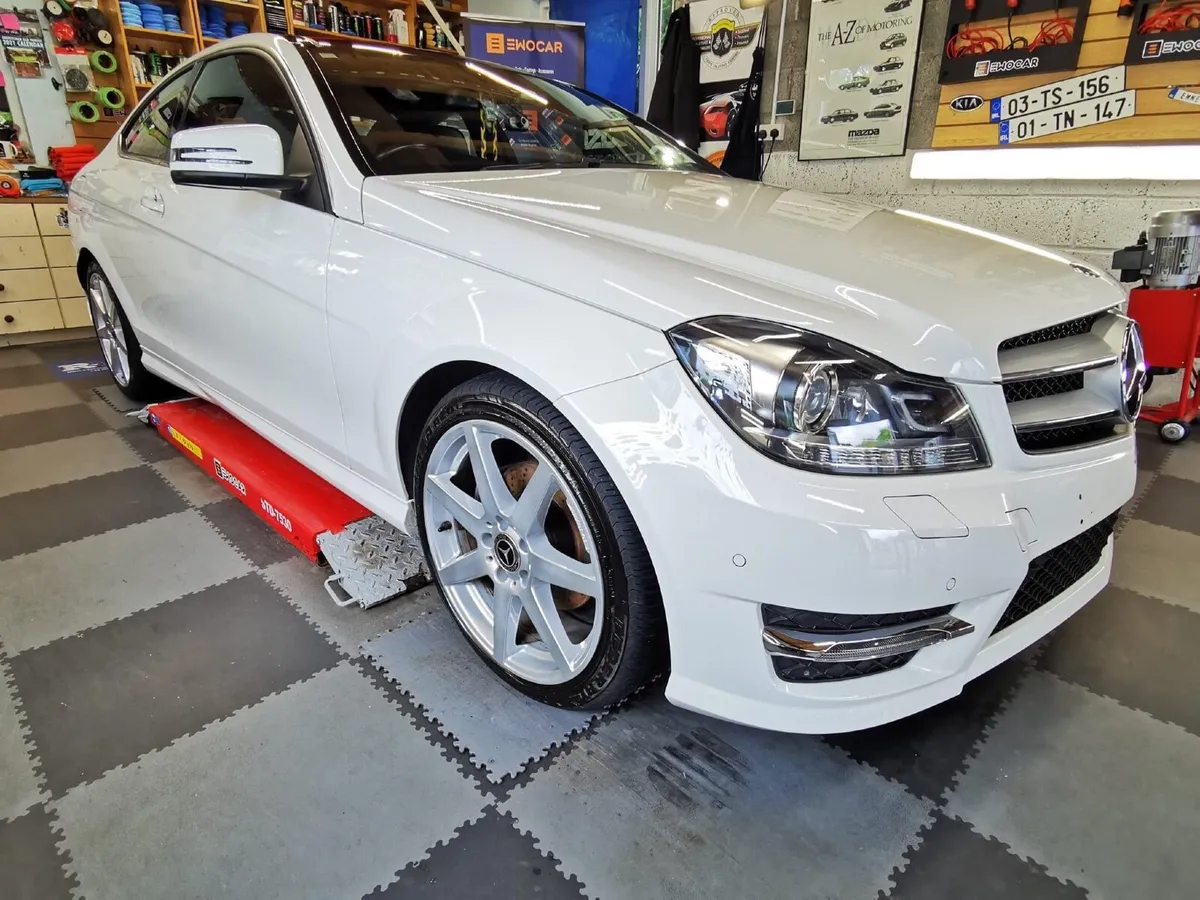 Mercedes-Benz C220 Coupe 2015 - Image 2