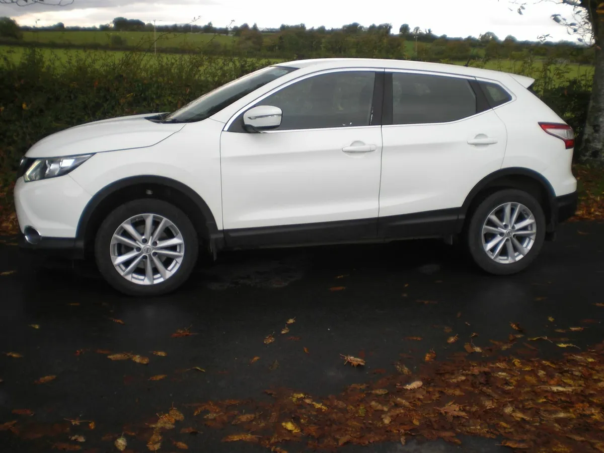 Nissan Qashqai Diesel  2015 - Image 4