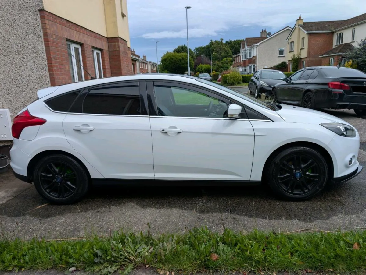 Ford Focus Titanium 1.0 Ecoboost - Image 4