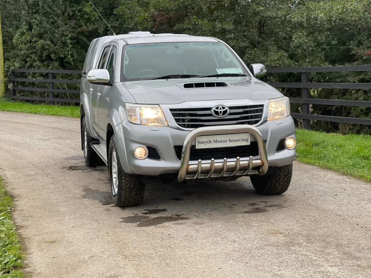 152 Toyota Hilux D4D No Vat***** - Image 2